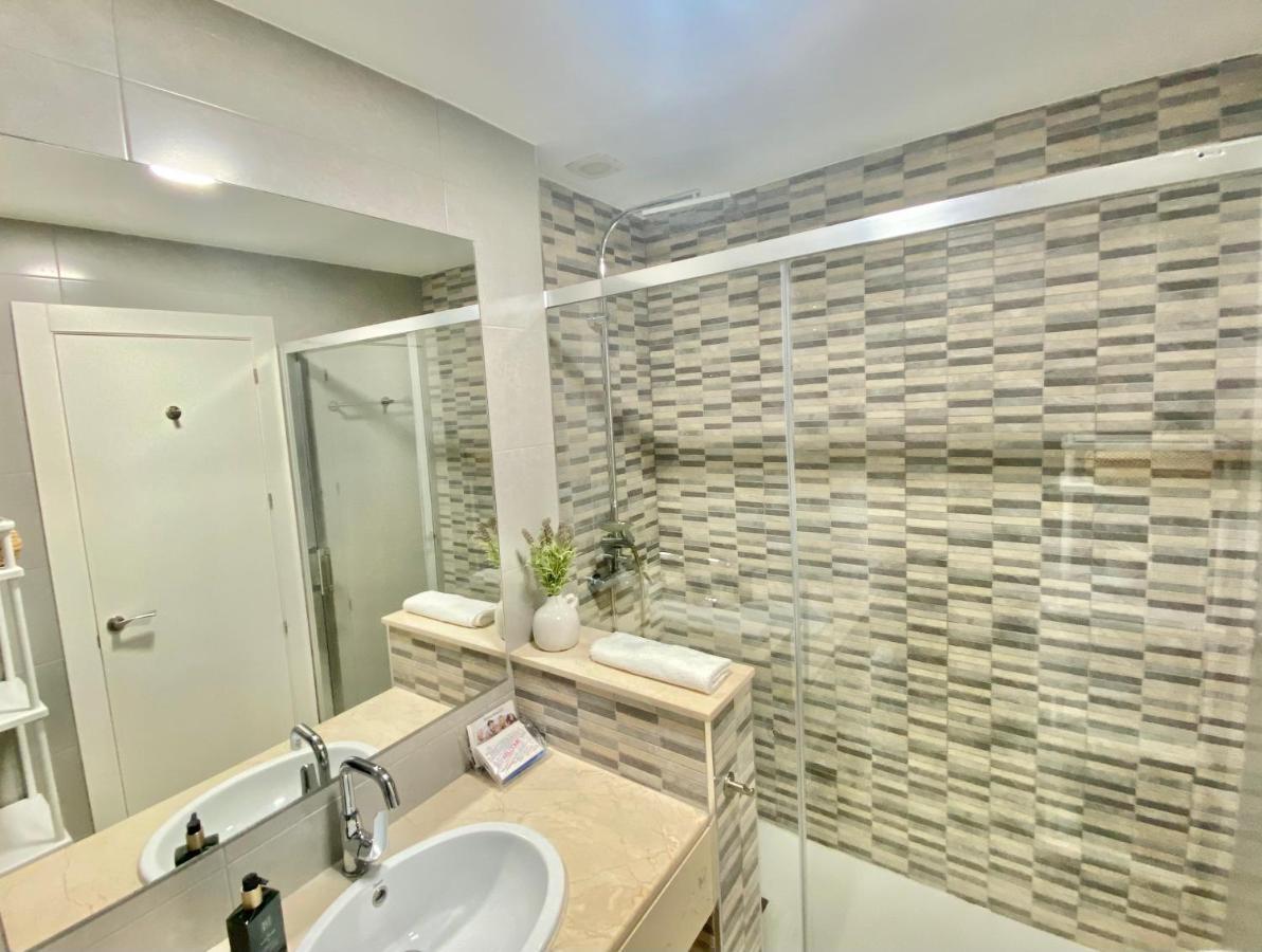 Apartamentos Turisticos Castillo Del Vigia Torremolinos Extérieur photo