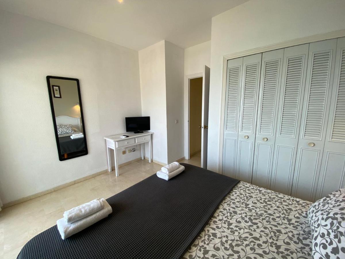 Apartamentos Turisticos Castillo Del Vigia Torremolinos Extérieur photo
